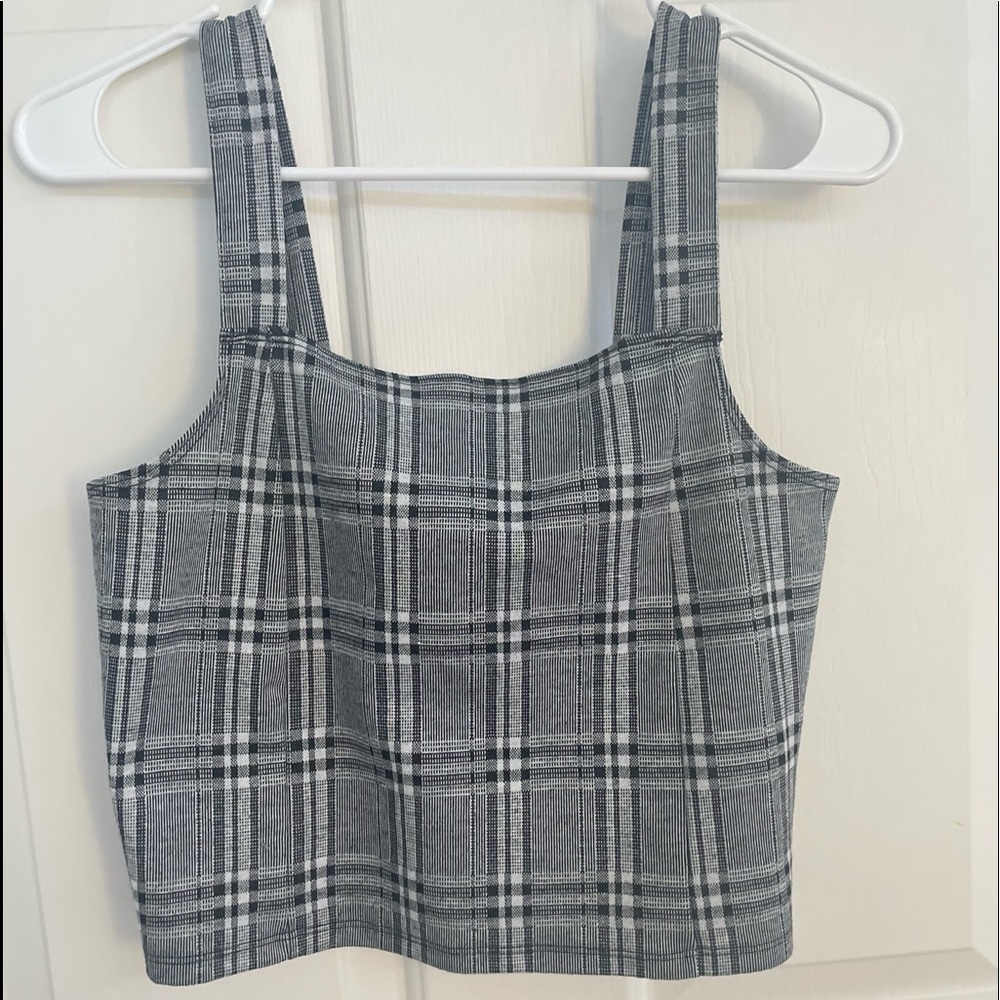 American Eagle Outfitters Plaid Black and White Tank Size M